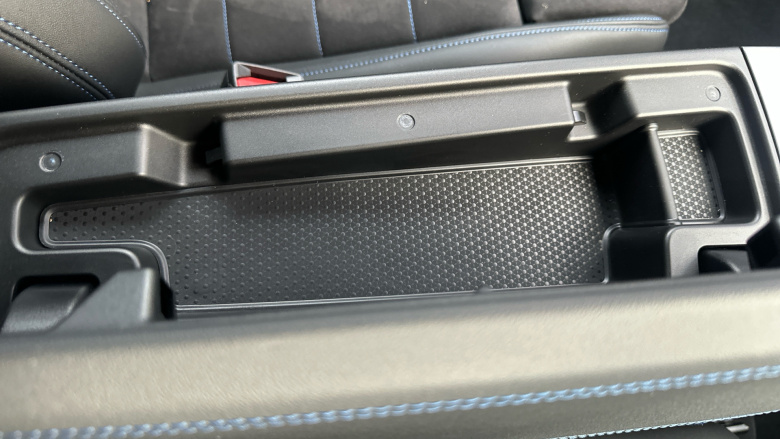 BMW 2 Series 220i MHT M Sport 5dr DCT Petrol Hatchback